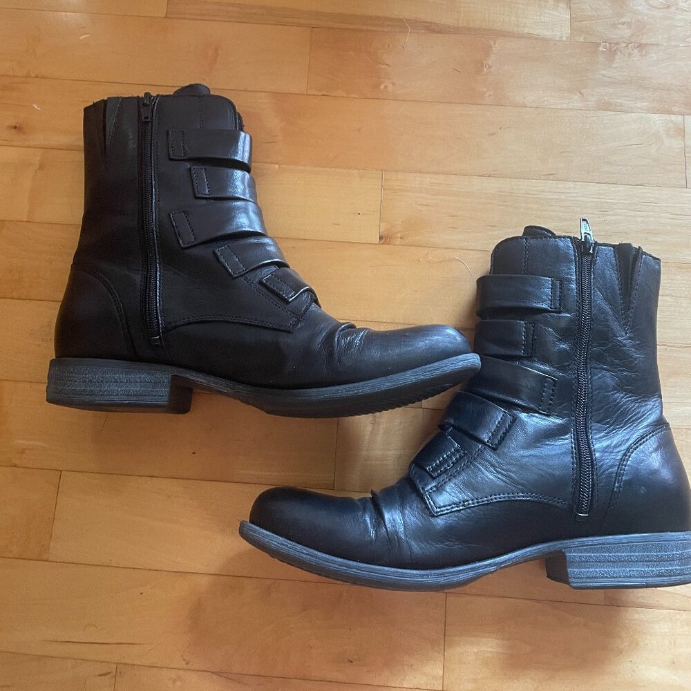 Black Leather Mid-Calf Buckle Boots – Women’s Size 9.5 - Picture 2 of 4
